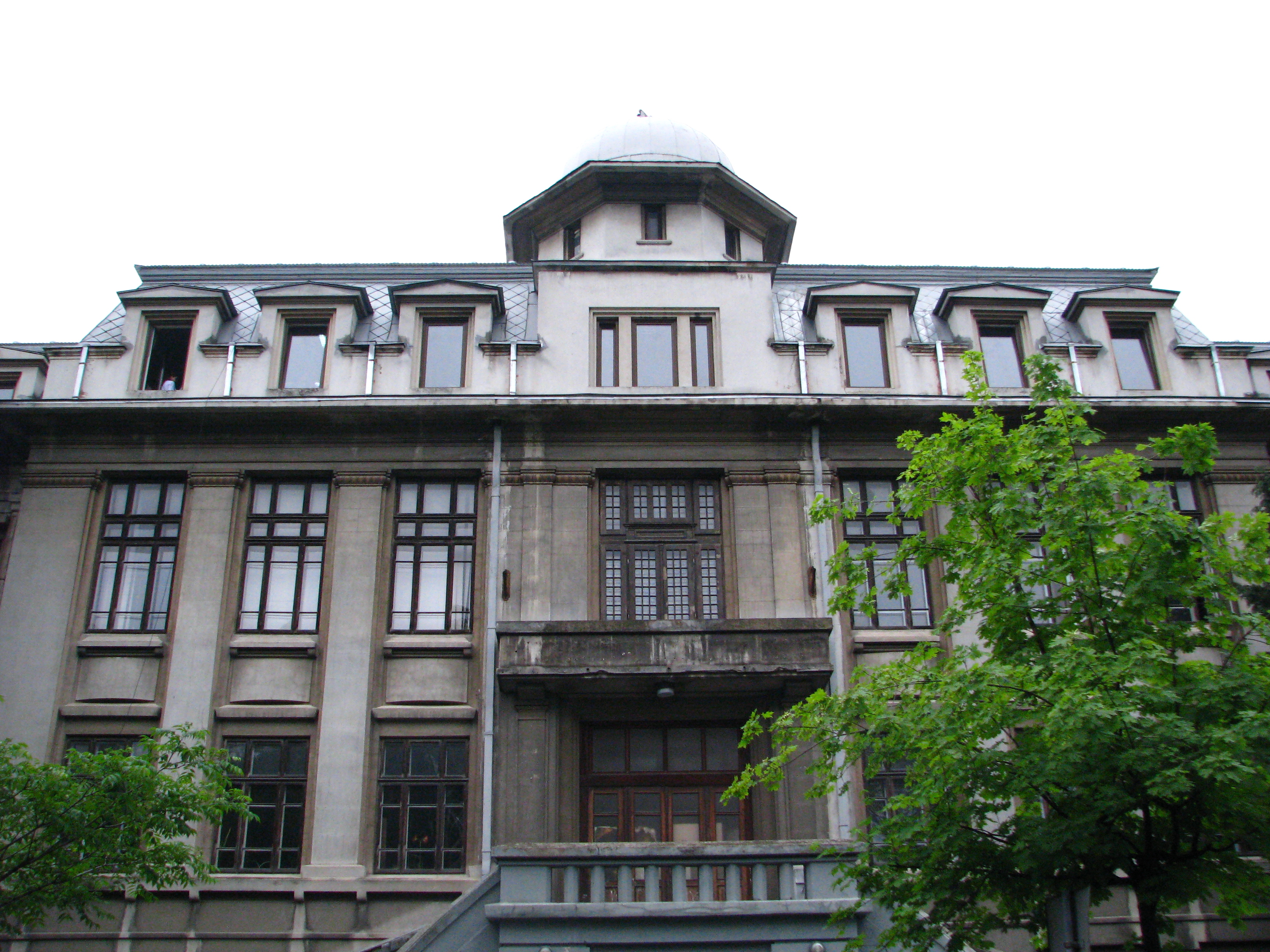 Навчально-науковий інститут біології, хімії та біоресурсів